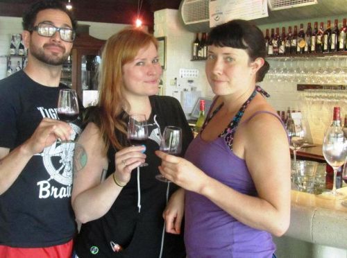 trio enjoying aussie wine_0.jpg